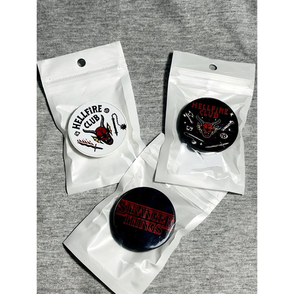 Stngr Thing Club Custom Phone Accessory - Picture 7 of 7